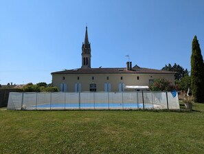 Pool - Gîte grande capacité avec piscine privée 13 personnes (BALEYSSAGUES)