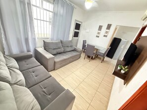 Apartment | Living area | Flat-screen TV