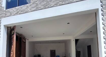 4 bedroom in house in charming Panajachel with AC, WiFi. Enjoy your stay