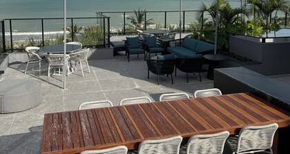 Melhores Flats - Piscina privativa