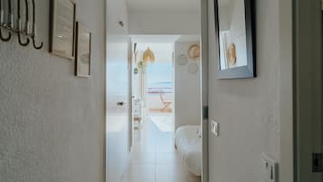 Silitysrauta/-lauta, ilmainen Wi-Fi, vuodevaatteet