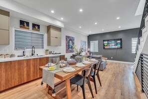 Townhouse – superior, ikke-røyk, kjøkken | Spisestue