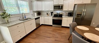 Secretariat Cottage | Cozy Versailles Getaway