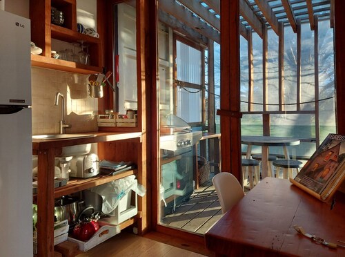 Acorn Nook @ Lazy Ballerina - Rustic Eco Tiny Home