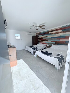 Soundproofing, free WiFi, bed sheets