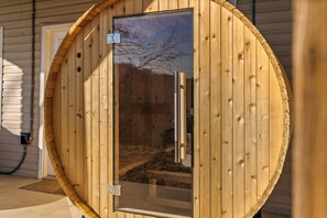 Exterior detail - Sweeping Mountain Views! Hot Tub, Sauna, Game Room, Theatre, Golf, Reunions! (Asheville)