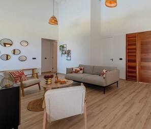 Living area - Villa Kas Di Lotte, 3-bedroom villa in marvelous Coral Estate with AC, WiFi (Sint Willibrordus)