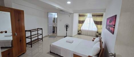 1 bedroom, iron/ironing board, internet, bed sheets