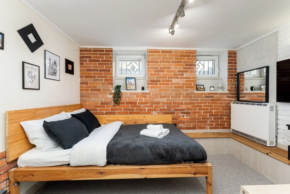 Iron/ironing board, WiFi, bed sheets - Park Kleparski Comfort Studio (Kraków)