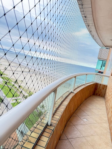 Pé na Areia Praia do Caiçara IV