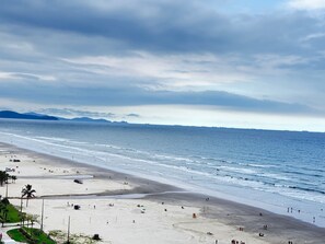 Apartemen Keluarga | Pantai | Pantai di sekitar dan pasir putih