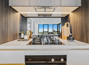 Private kitchen - luxury high-rise escape in Parramatta (Harris Park)