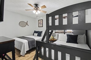 2 bedrooms, free WiFi, bed sheets