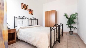 3 bedrooms, free WiFi, bed sheets - Villetta Cisternella - Salento Reservation (Posto Rosso)