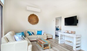 Smart-TV, Tischtennisplatte