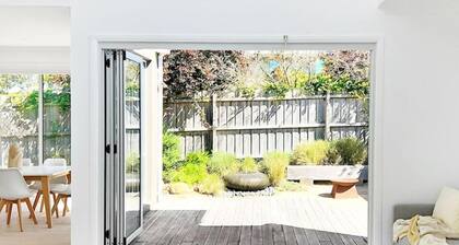 Seclusion in The Crescent