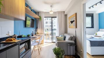 Departamento | Área de sala de estar | Smart TV de 43 pulgadas con canales digitales