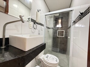Apartment | Bathroom