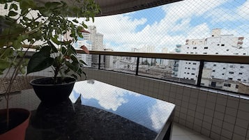 Apartamento | Opções para refeição ao ar livre