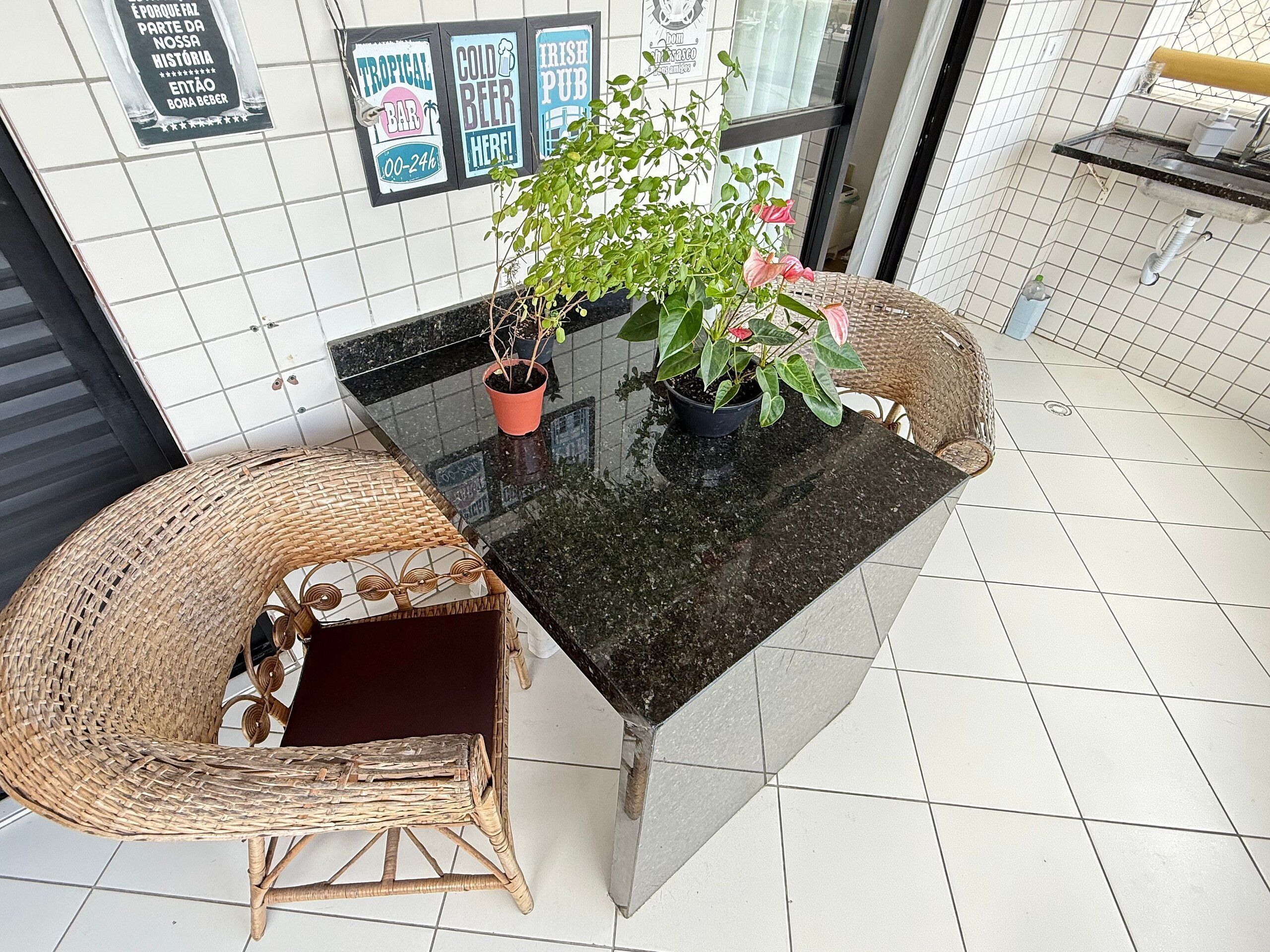 Apartment | Dining