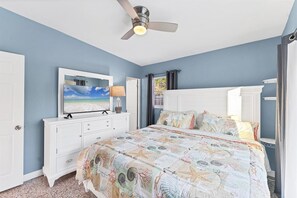 3 bedrooms, desk, iron/ironing board, WiFi