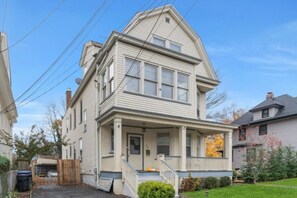 Exterior - Cozy studio with AC and WiFi in nice West Orange (West Orange)