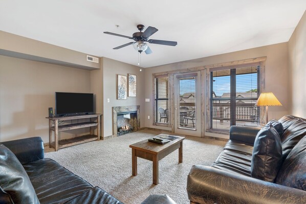 Smart TV, fireplace, DVD player