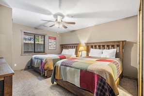 1 chambre, fer et planche à repasser, Wi-Fi gratuit, draps fournis