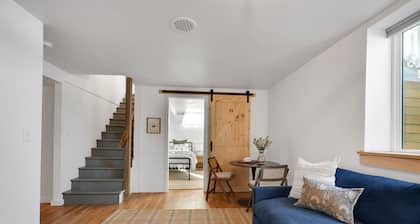 Charming 2-Bedroom Guest Suite in the Heart of Missoula