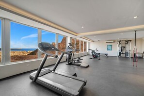 Fitness facility - Ocean View, 2 Infinity Pools, Pedregal, 3 King bed (Cabo San Lucas)