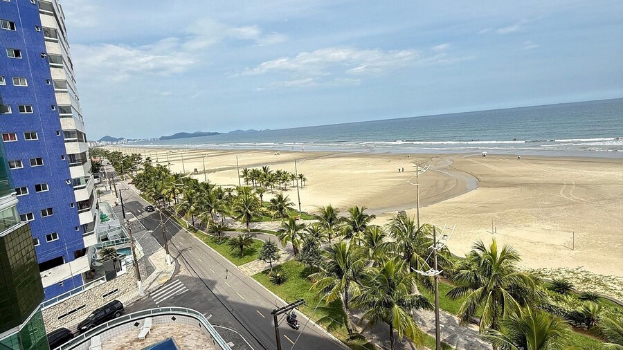 Pé na Areia Praia do Maracanã II