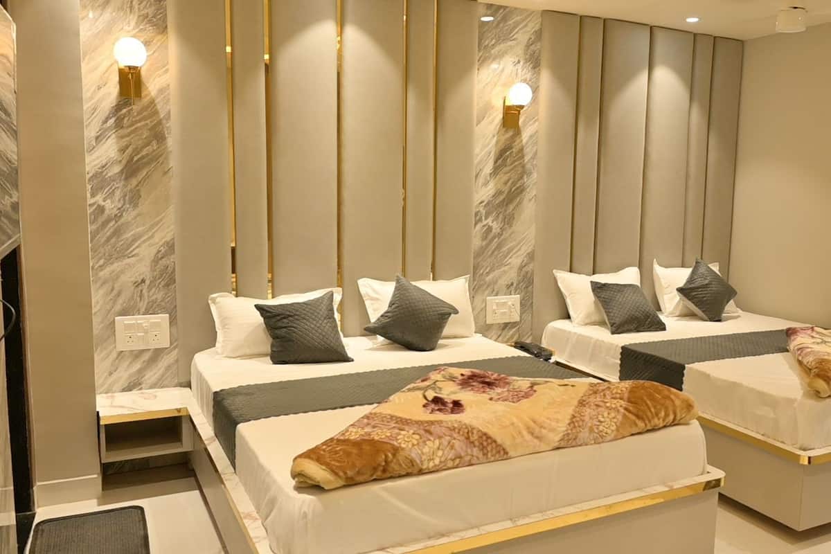 Habitación cuádruple de lujo | Escritorio, espacio para trabajar con un portátil, wifi gratis
