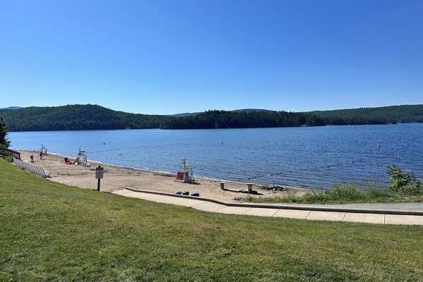 Camastros y toallas de playa