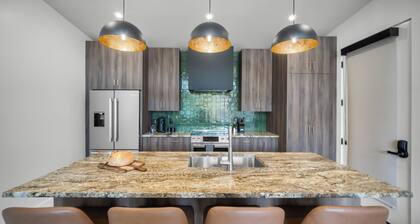 Montclair at Zion a Stunning Luxury Villa, 2 Bed, 1 Bath Retreat Awaits You