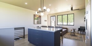 Interior - This stunning 3 bed, 3 bath villa offers modern amenities and breathtaking views (Springdale)