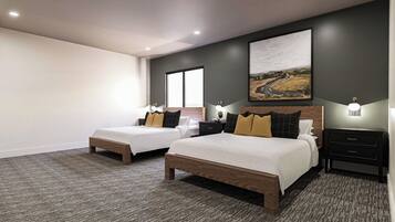 3 bedrooms, desk, WiFi (free), bed sheets