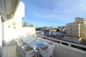 아파트 | 야외 식당