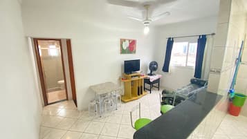 Apartment | Living area | Flat-screen TV
