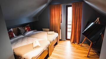 8 bedrooms, iron/ironing board, travel crib, WiFi