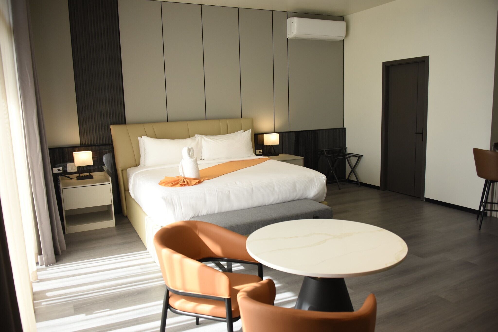 Tempur-Pedic beds, in-room safe, blackout drapes, soundproofing