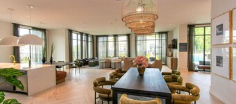 Brand new apartment, 10 minutes from Downtown w/Pool|Wi-Fi|Publix|Free Parking