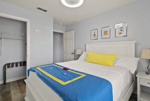 3 bedrooms, in-room safe, iron/ironing board, WiFi