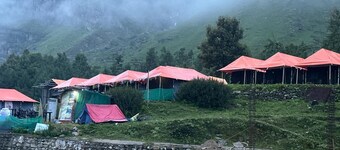Buddy hikers stay just 1.5 km from Badrinath Temple & 1.5 km from Mana Village