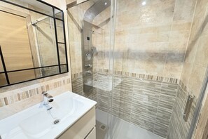 Dusche, Bidet