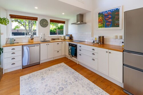 Exclusive 2 Bed Standalone Villa in St Albans