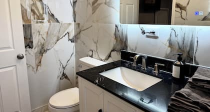 Modern Unit with King Bed in Hanford
