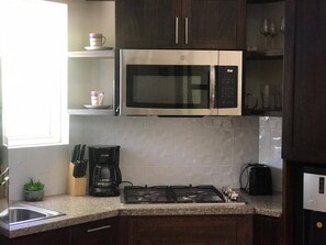 Microwave, stovetop