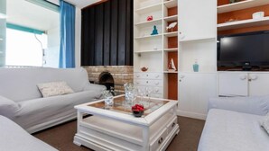 Unclassified image, 3 of 12, button - Global Acantilados - By Global Rental Holidays 8544 (Salou)