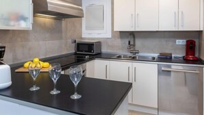 Unclassified image, 2 of 12, button - Global Acantilados - By Global Rental Holidays 8544 (Salou)