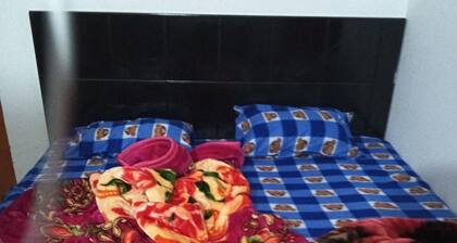 Neat n cleans 3 rooms available for spend private time with your partner.